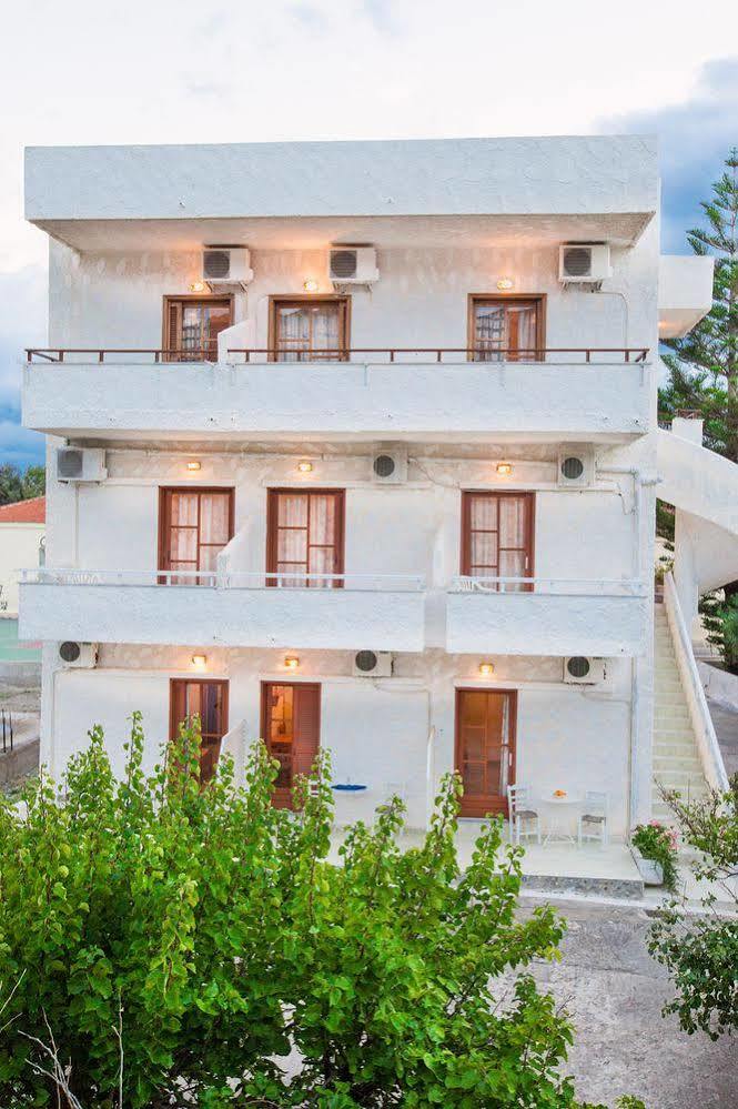 Filoxenia Apartments 2 Palaiochora Exterior foto